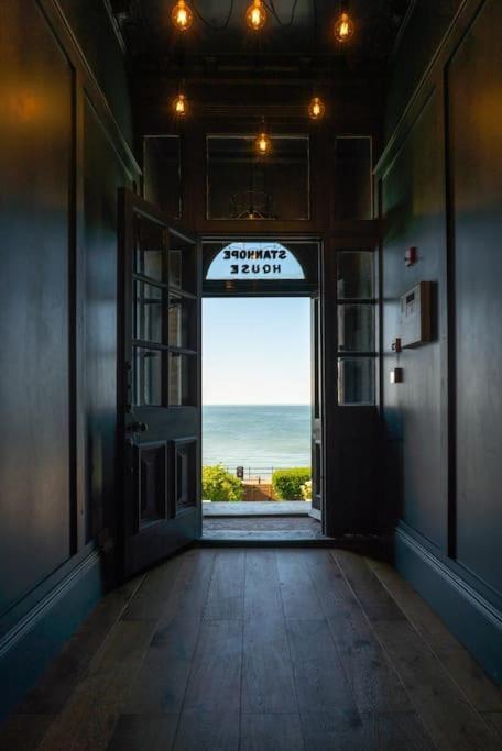 Beachfront Luxury Home With Spectacular Sea Views Herne Bay Exteriér fotografie